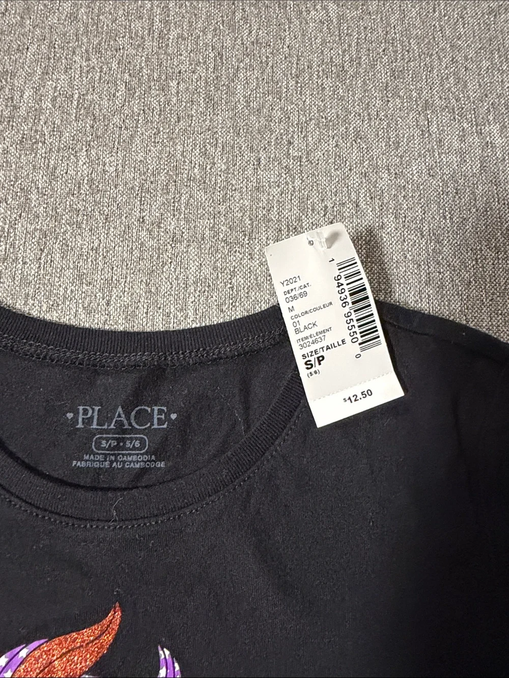 The Children's Place Black Tee with Skeleton Unicorn Graphic size 5-6